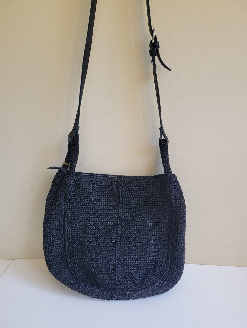 The Sak Handwoven Crochet Crossbody Bag Black Medium - Picture 4 of 11